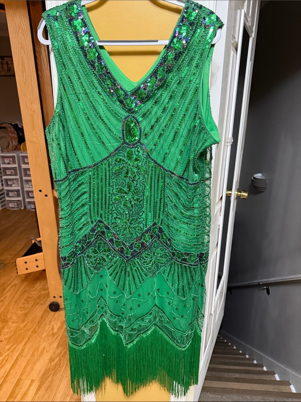 Vintage Style Emerald Green Beaded Fringe Flapper Dress Sleeveless Art Deco